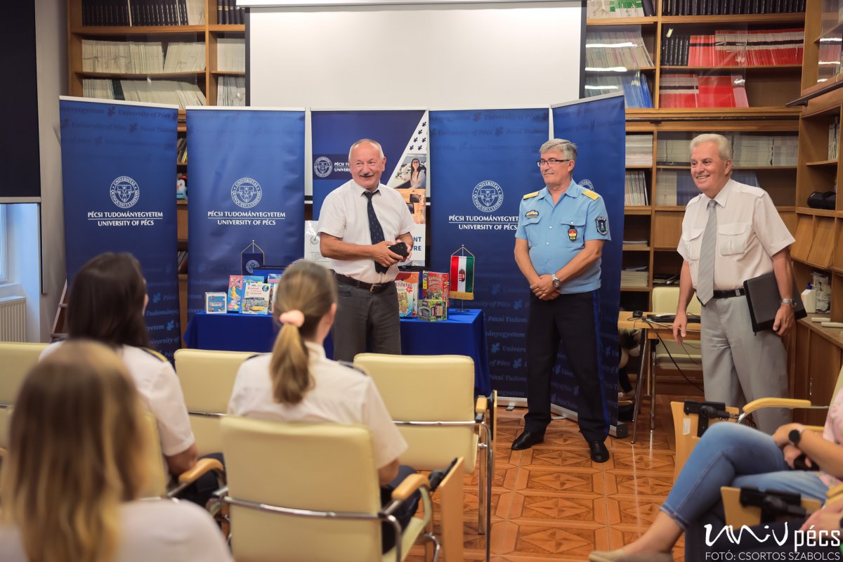 Prof. dr. Miseta Attila, dr. Szijártó István és prof. dr. Decsi Tamás a díjátadón