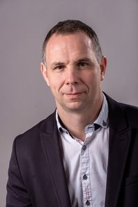 Dr. Schiffer Ádám  