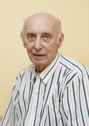  Gyászhír - elhunyt Dr. Pandúr József