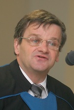 Dr. Volker Arnold