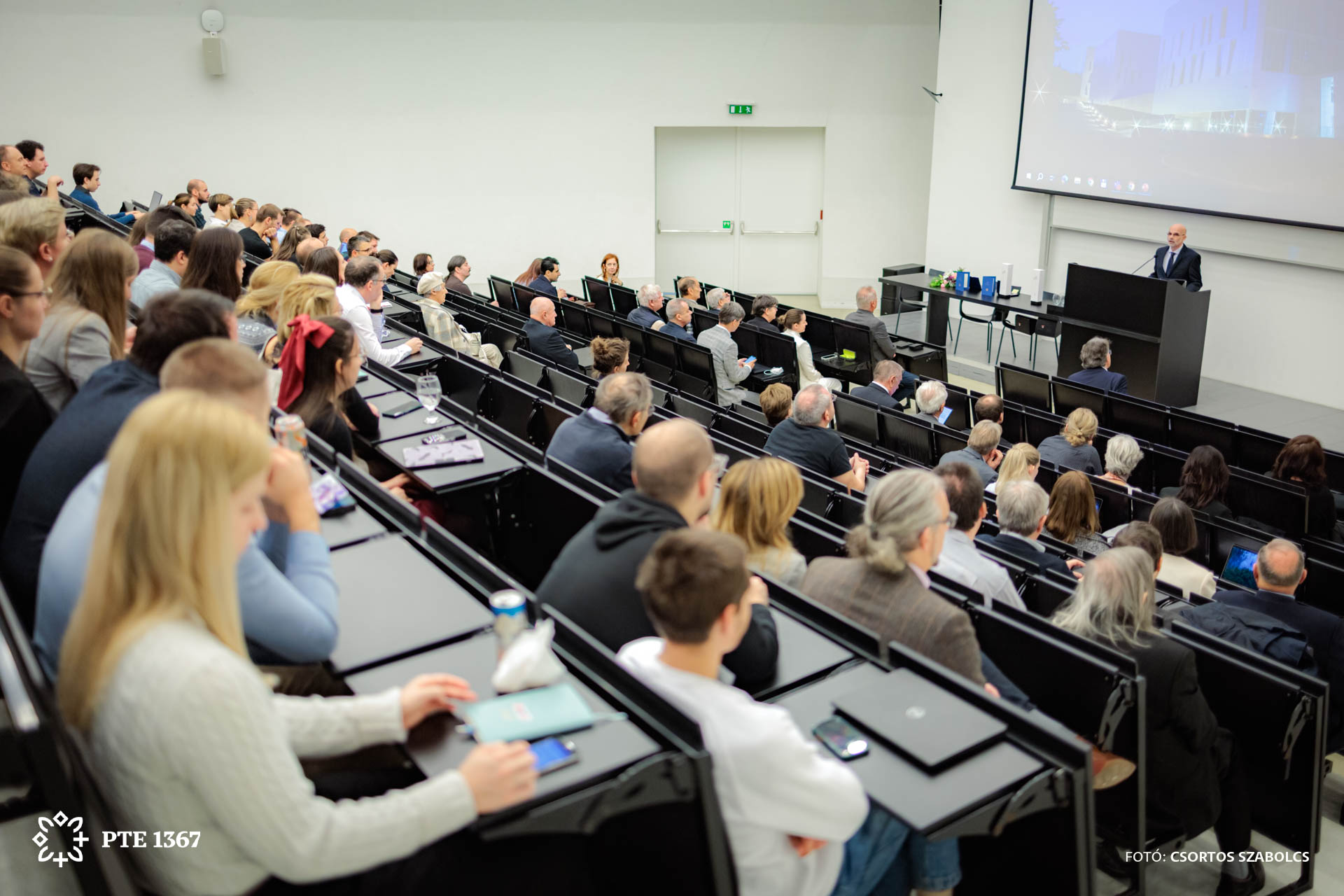 dr. Czéh Boldizsár, a Szentágothai Kutatóközpont elnöke