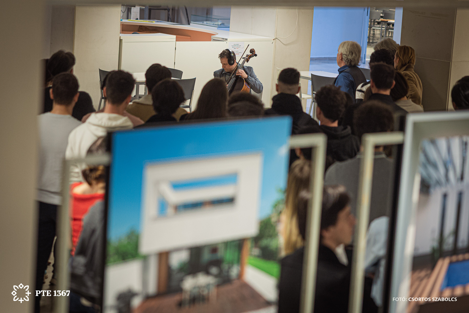 „Vadász Bence 60” kiállítás