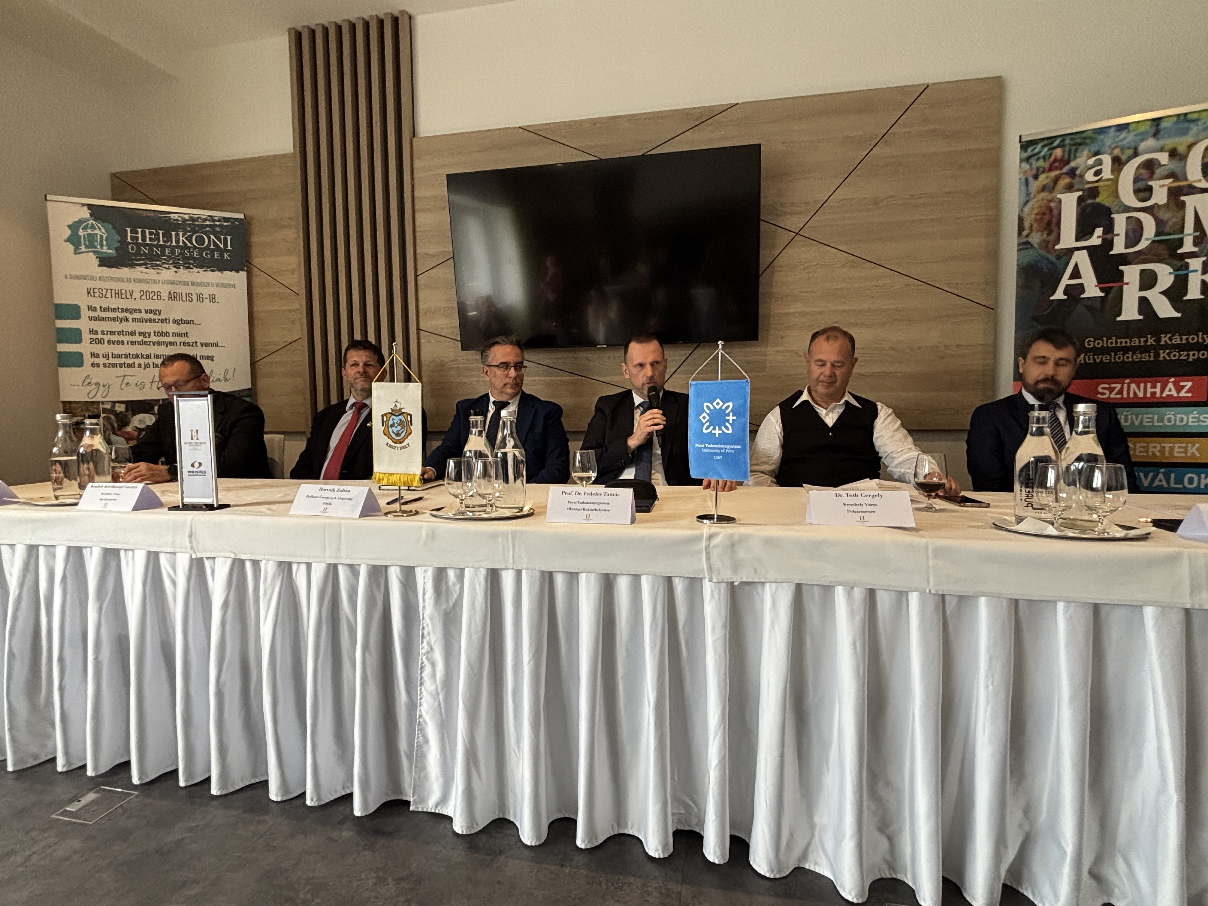 Dr. Fedeles Tamás, a Pécsi Tudományegyetem oktatási rektorhelyettese 