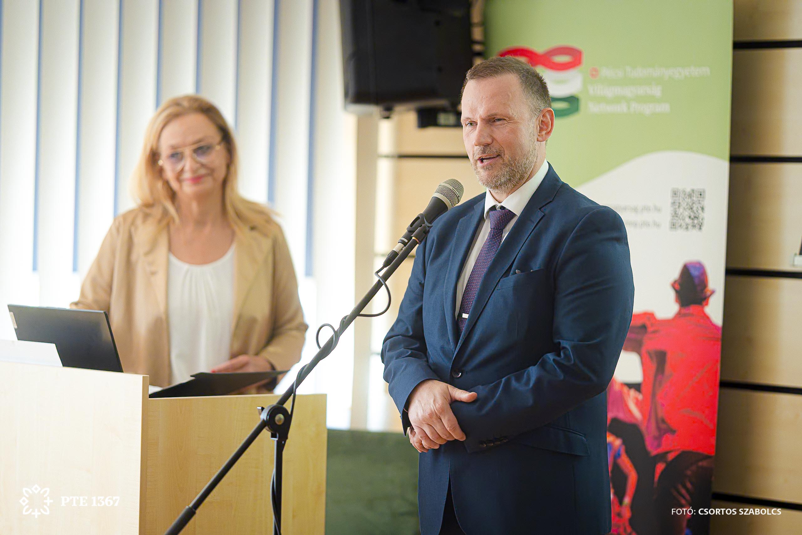 Fedeles Tamás, a PTE oktatási rektorhelyettese