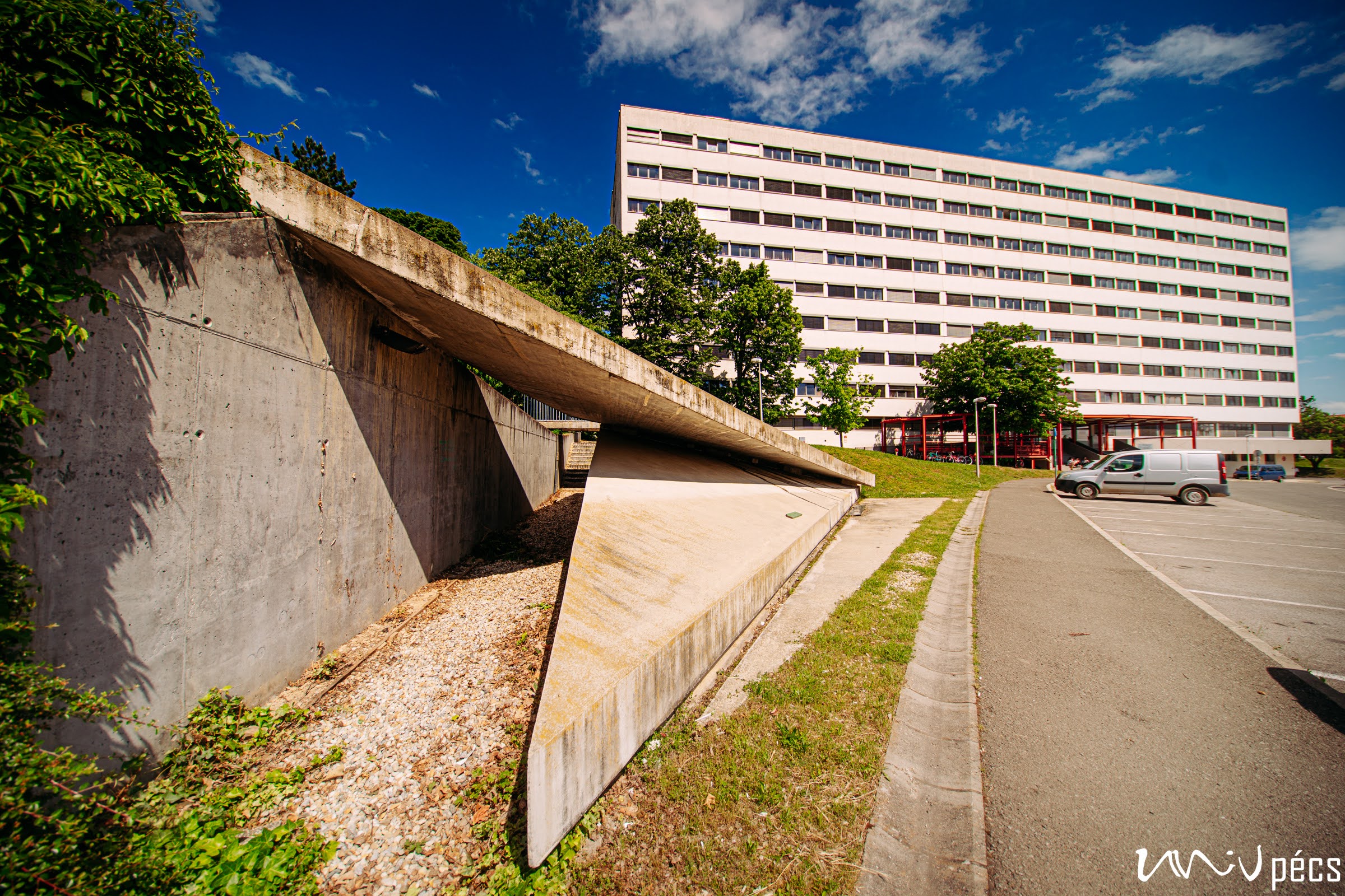 PTE Boszorkány kollégium