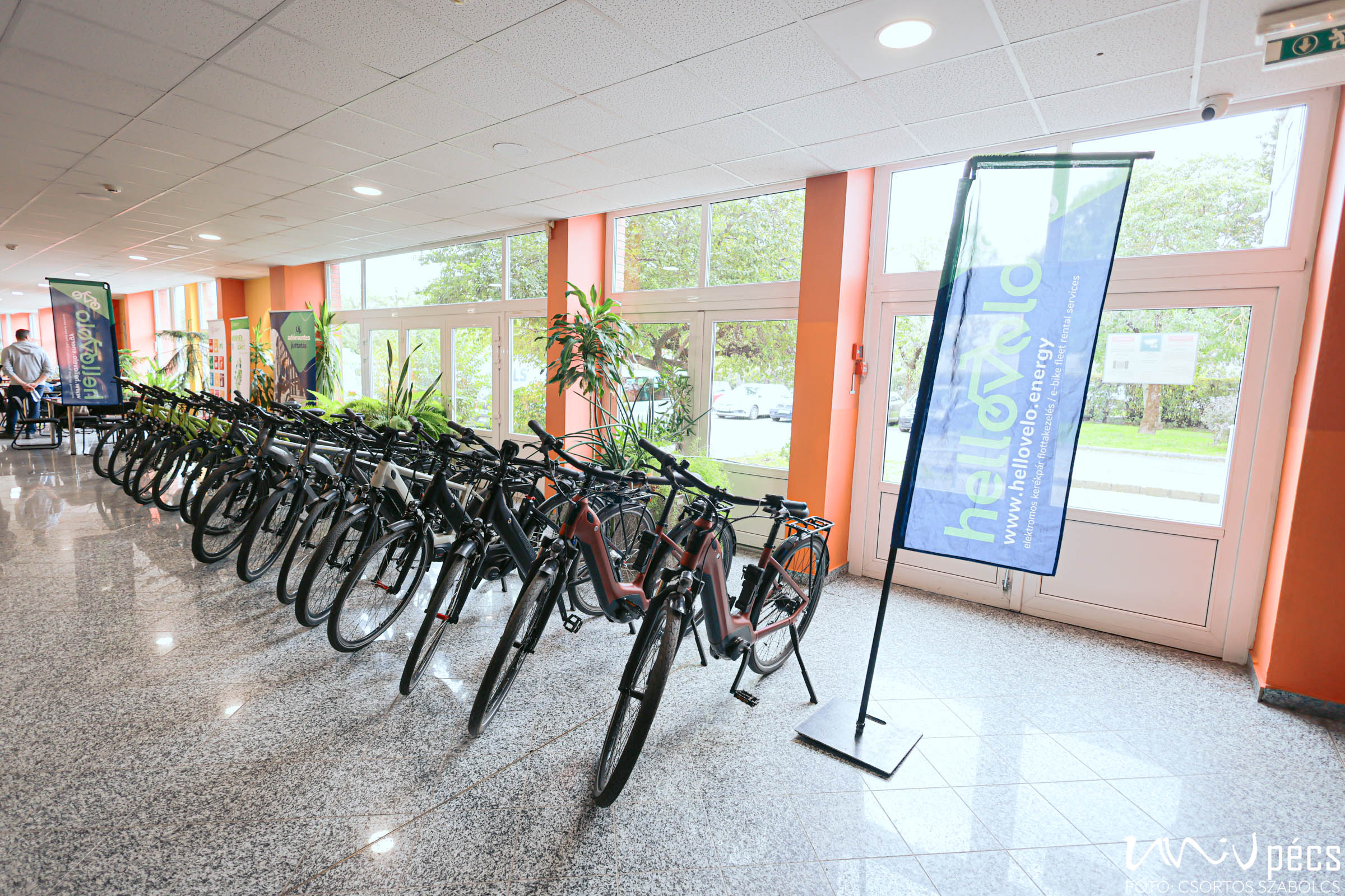 Továbbra is zöld irányba teker a PTE: fókuszban az elektromos kerékpárok