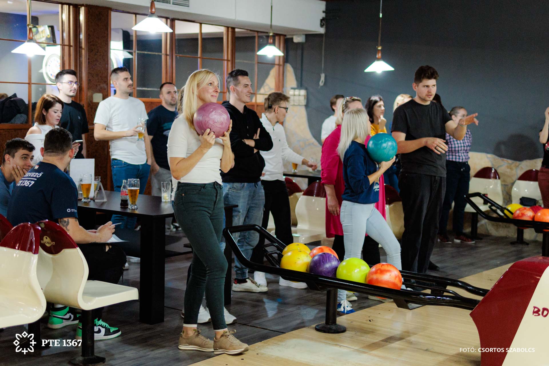 Bowling a PTE csapatépítő esten
