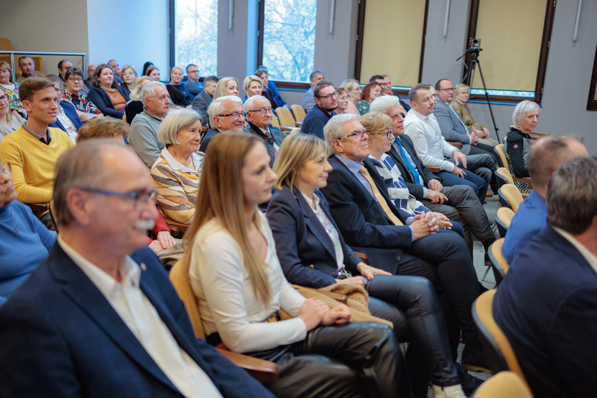 Közönség dr. Palkovics László előadásán az Egészségakadémia alatt