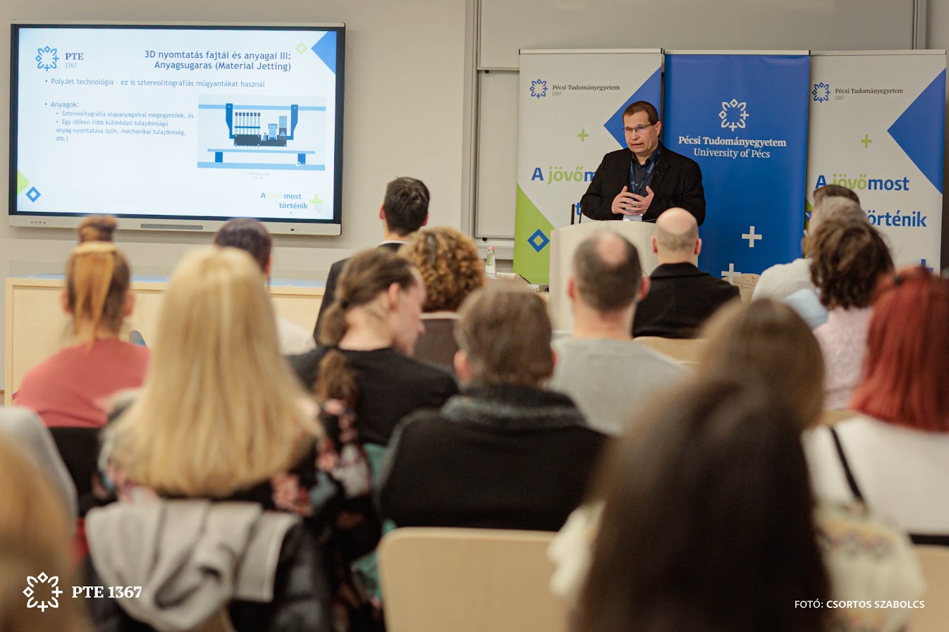 Told Roland előadása a Jövő most történik eseményen