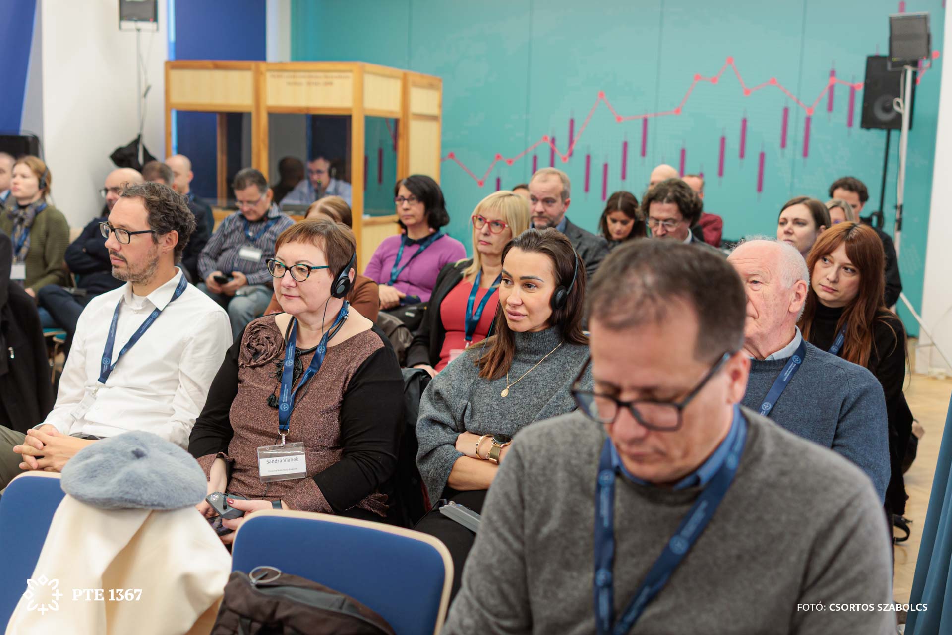 Hallgatóság a GeoBuilding nyitókonferencián