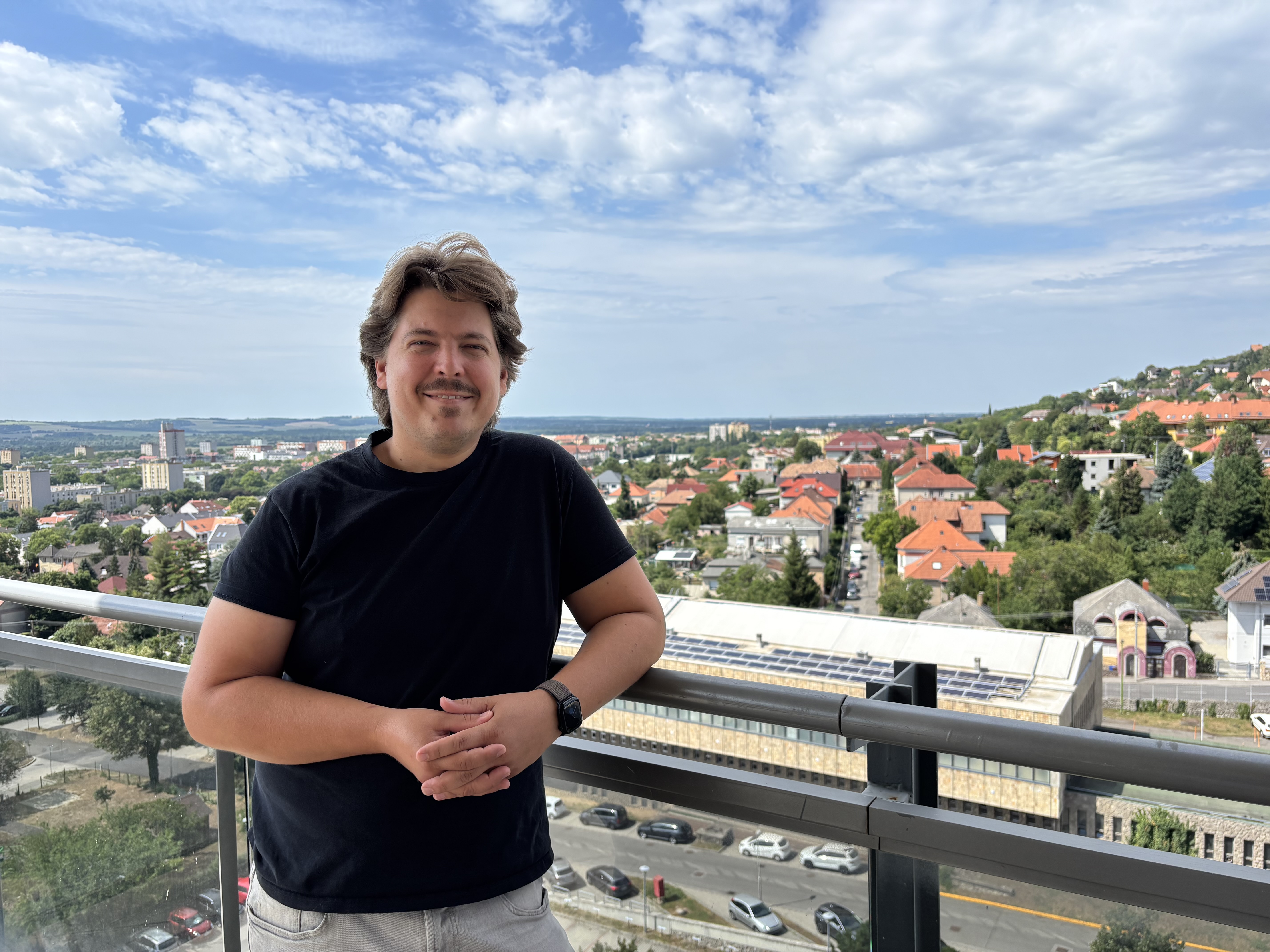 Nevetnikék Alapítvány Csabai Dávid