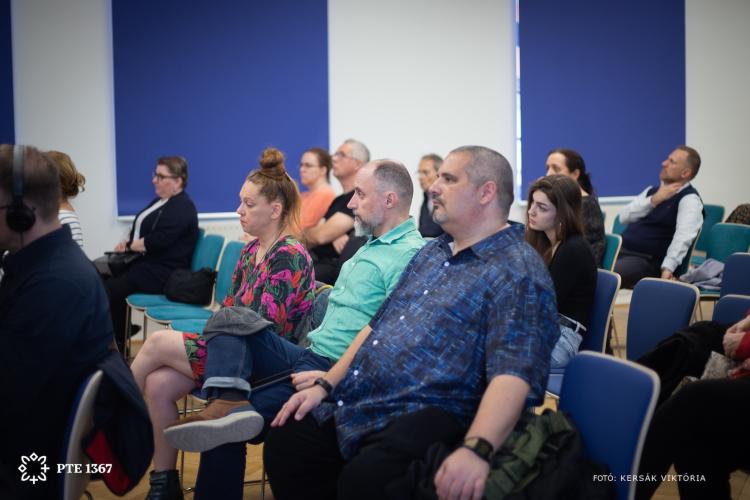 A Jövő most történik PTE