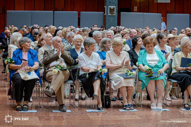 20260606 Pedagógusnapi és Díszoklevél átadó Ünnepi Szenátusi Ülés