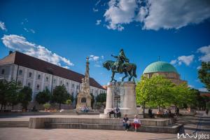 Pécs legszebb tere a Széchenyi tér