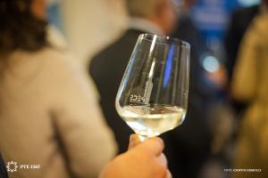 20260330 Pogány reptér Müncheni gép érkezése