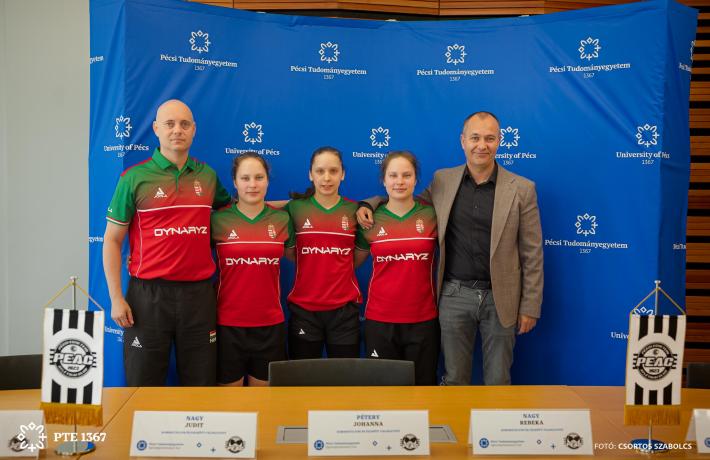 PTE-PEAC asztalitenisz szakosztály vb különítmény
