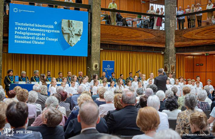 Pedagógusnapi és Díszoklevél-átadó Ünnepi Szenátusi Ülés a PTE-n