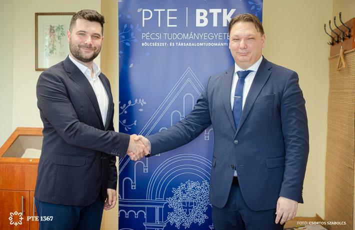 Együttműködési megállapodást kötött a PTE BTK és a VIAPAN Group 