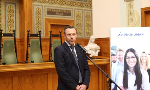 Dr. Takács Andrási a Prohuman tanszék átadóján