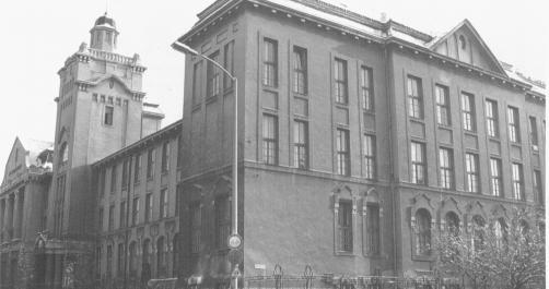 pécsiközgáz épülete régi képen