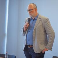 20260218 MK 30 éves, kamarakiállítás-sorozat #1, Rigó István