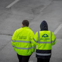 20260330 Pogány reptér Müncheni gép érkezése