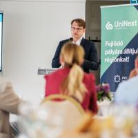 20260422 UniNext Benchmarking Club II