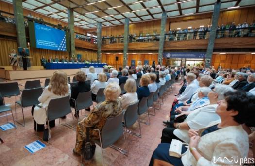 Megnyílt a jelentkezés a PTE Jubileumi Díszoklevél-átadójára (medicaonline.hu)