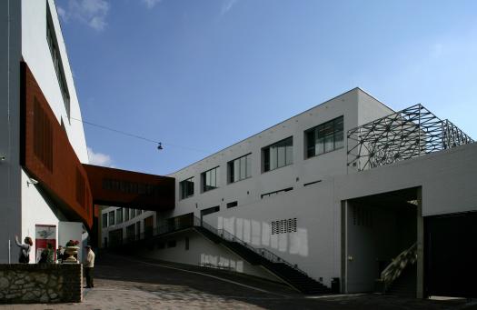 Jubilál a PTE Művészeti Kara: kiállítássorozattal ünnepelnek (pecsma.hu)