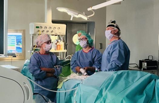 A PTE-n végezték el az ország első keresztdonoros vesetranszplantációját (pecs.hu)